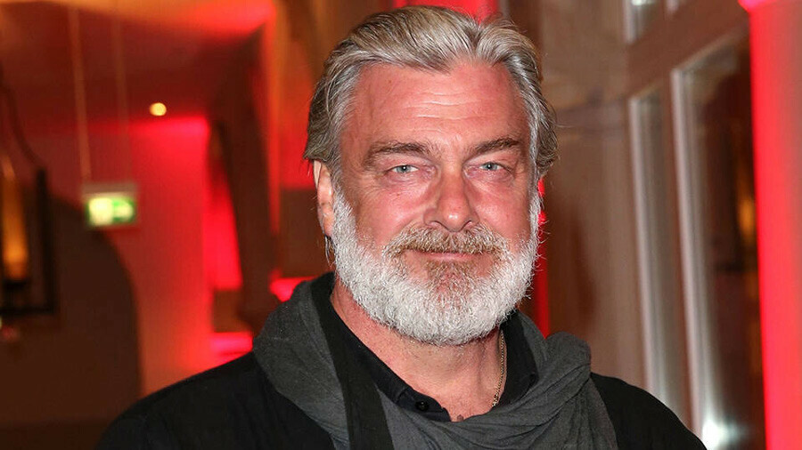 Sette fenalaşan ünlü aktör Ray Stevenson hayatını kaybetti Sette fenalaşan ünlü aktör Ray Stevenson hayatını kaybetti