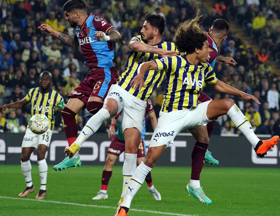 PFDK Zaniolo ve Samet Akaydin'in cezasını açıkladı! İtalyan oyuncu Fenerbahçe maçında oynayacak