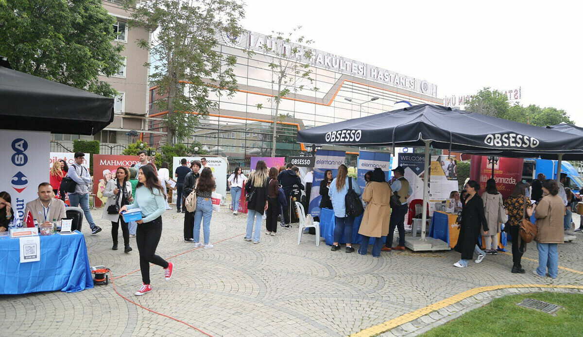 Üniversiteli öğrenciler 100’e yakın firmayı yakından tanıdı