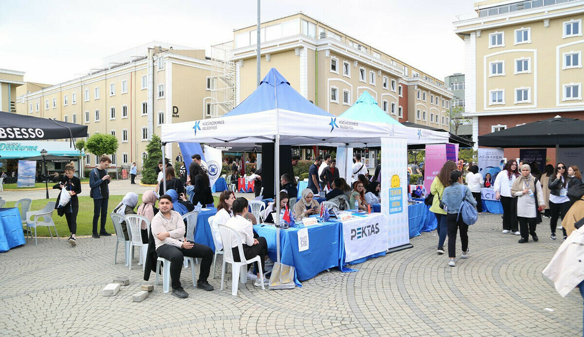 Üniversiteli öğrenciler 100’e yakın firmayı yakından tanıdı