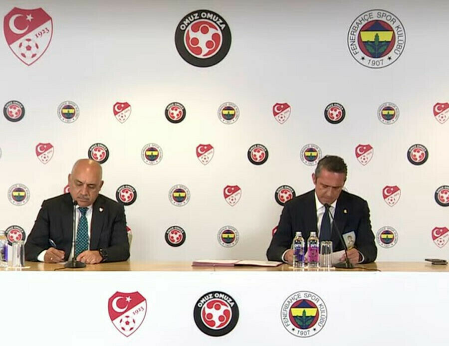 Fenerbahçe'den depremzedeler için TFF'ye 50 milyon TL! Ali Koç yapılan yardımları açıkladı Fenerbahçe'den depremzedeler için TFF'ye 50 milyon TL! Ali Koç yapılan yardımları açıkladı