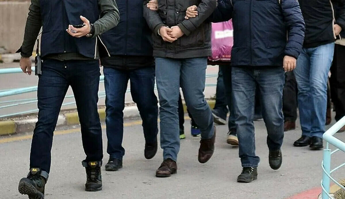 Van'da 'torbacı' operasyonları: Çok sayıda gözaltı! Van'da 'torbacı' operasyonları: Çok sayıda gözaltı!