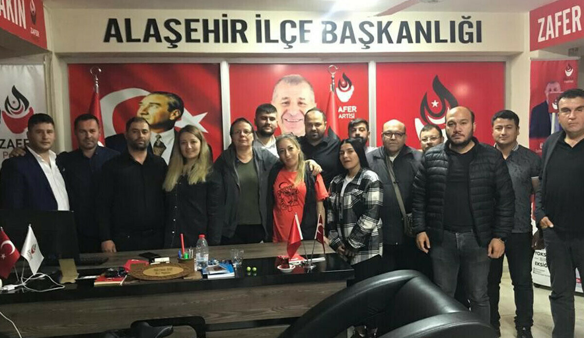 Zafer Partisi'nde istifa krizi devam ediyor Zafer Partisi'nde istifa krizi devam ediyor