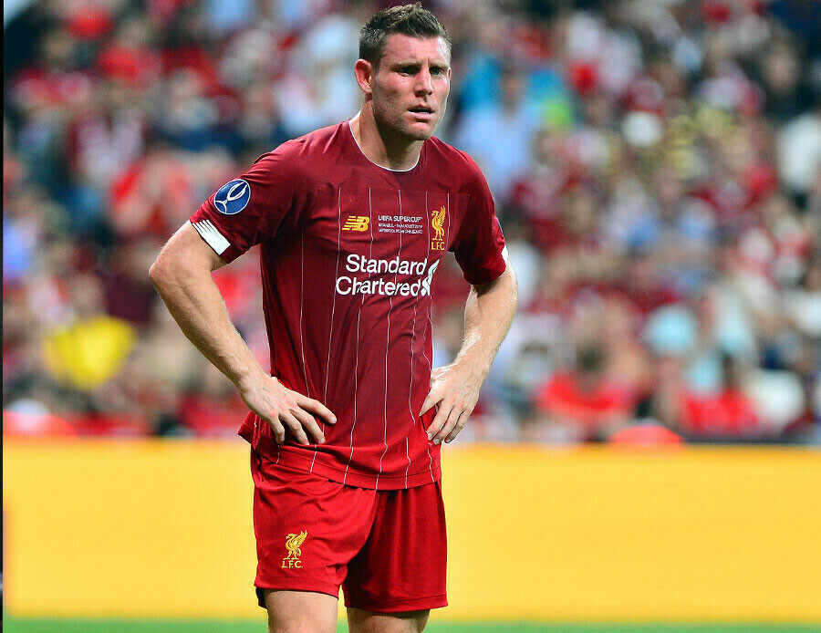 Takımdan ayrılacak futbolcuya penaltı noktası hediye edildi! James Milner o anları paylaştı