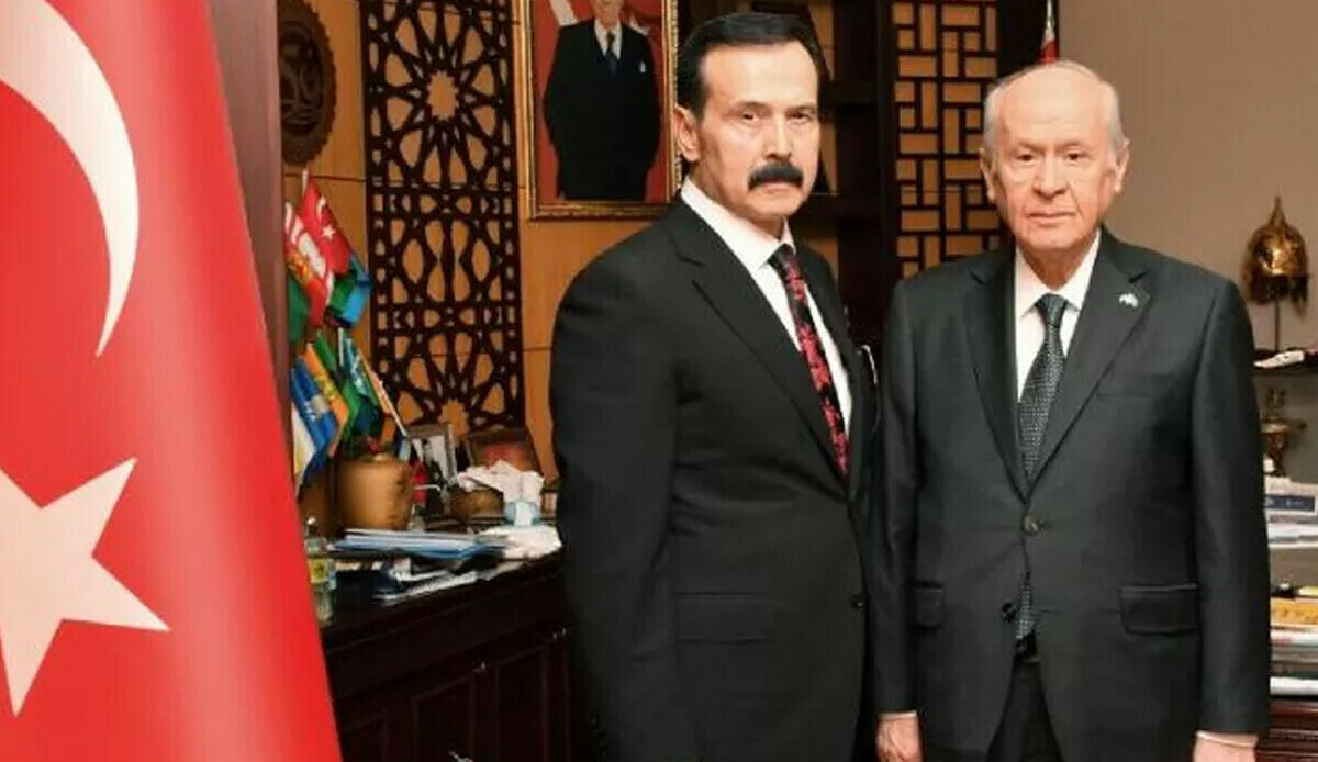 “Oy ki düşmanın bağrına sıkılacak kurşundur" “Oy ki düşmanın bağrına sıkılacak kurşundur"