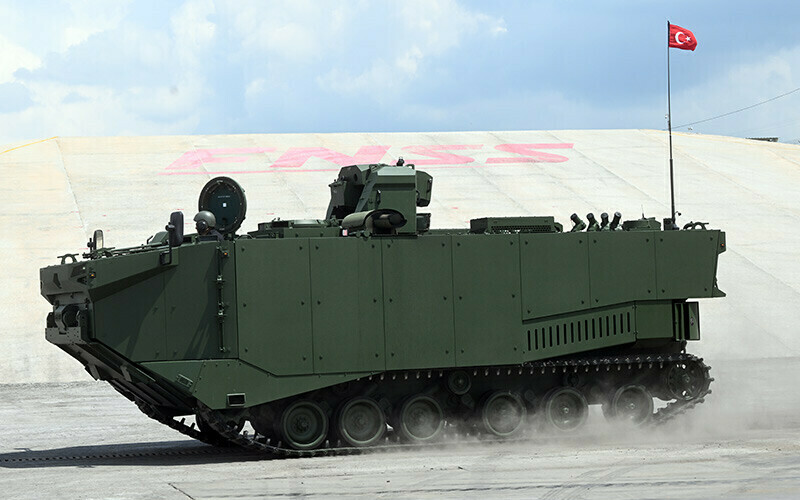 <p>Kurt, 2018'de SSB ile imzaladıkları ve Özel Kuvvetler Komutanlığı için geliştirdikleri <strong>6x6 PARS Özel Operasyonlar Araçları'nın</strong> diğer bir örnek olduğuna dikkati çekerek şu değerlendirmede bulundu: </p><p> </p>