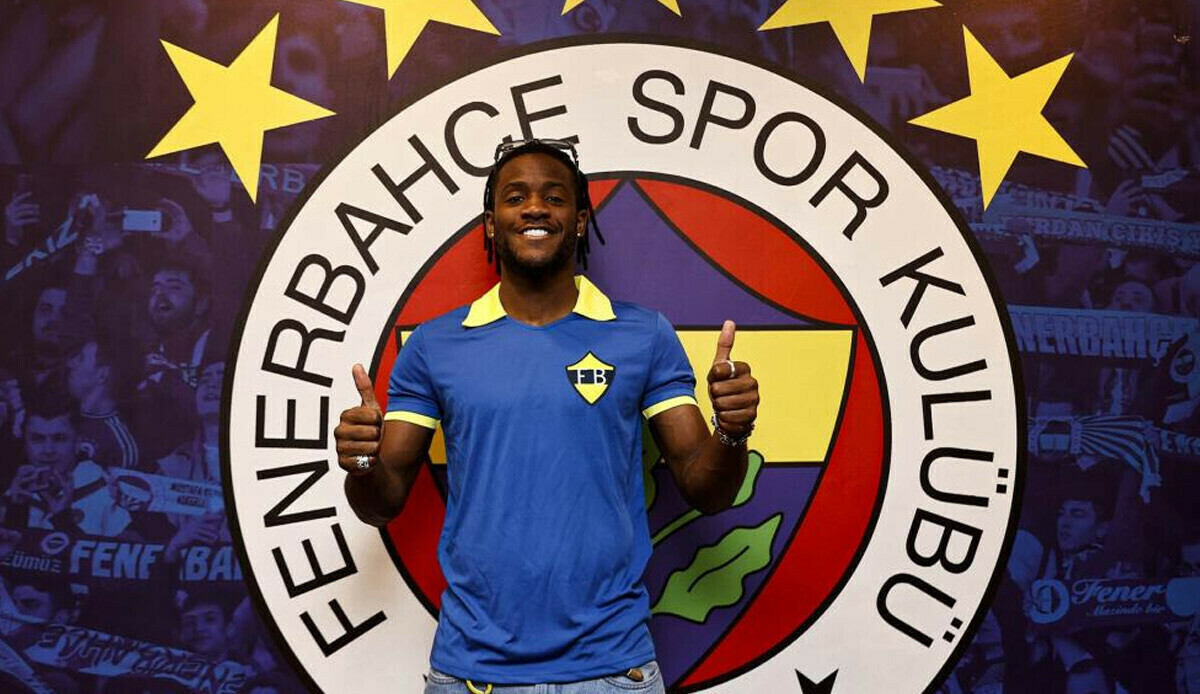 Belçikalı golcü Michy Batshuayi Fenerbahçe'nin şampiyonluk şansını değerlendirdi Belçikalı golcü Michy Batshuayi Fenerbahçe'nin şampiyonluk şansını değerlendirdi