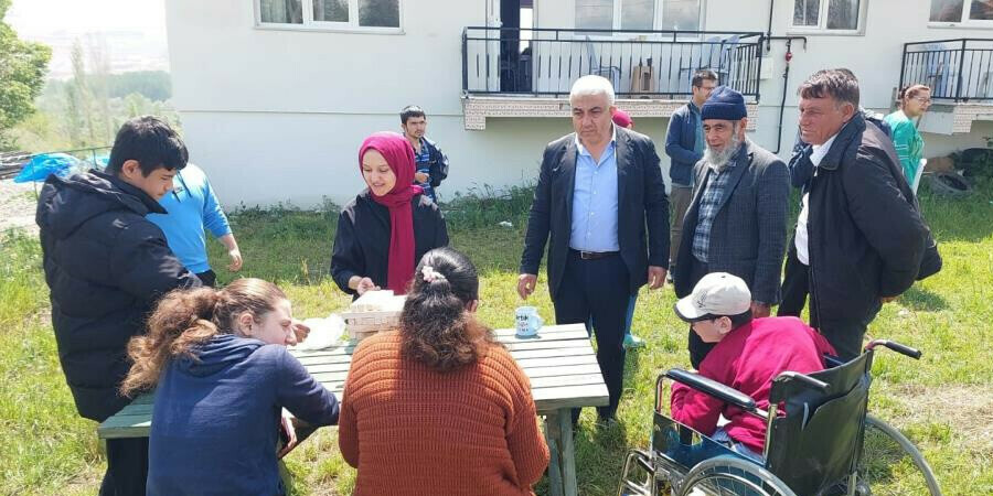 Engelli küçük Mehmet ‘Dünyanın tek lideri’ diyerek Erdoğan’a övgü dolu mesaj gönderdi