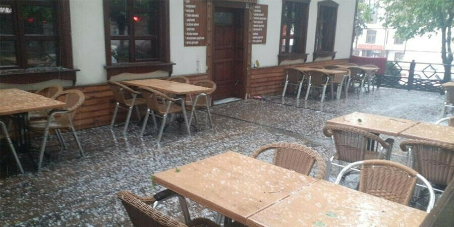 Kastamonu'da dolu yağdı Kastamonu'da dolu yağdı