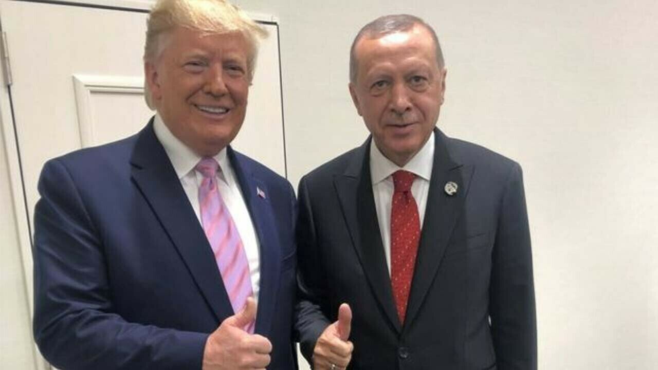 Trump'tan seçim sonrası Erdoğan'a mesaj: Hak edilmiş zaferi dolayısıyla tebrik ediyorum Trump'tan seçim sonrası Erdoğan'a mesaj: Hak edilmiş zaferi dolayısıyla tebrik ediyorum