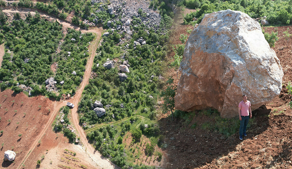 Dev tehlike bir köyü yerinden etti! Tonlarca ağırlığında, 60 hane hemen boşaltıldı
