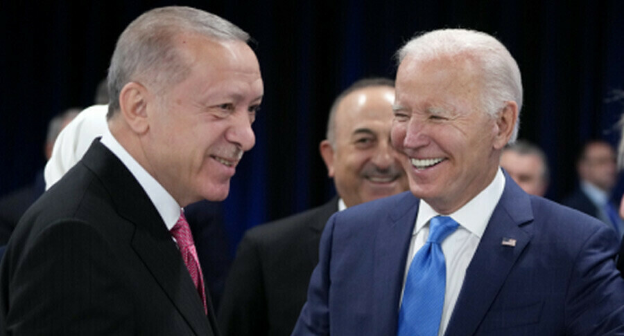 Dünya liderlerinden Erdoğan'a peş peşe tebrik telefonu Dünya liderlerinden Erdoğan'a peş peşe tebrik telefonu