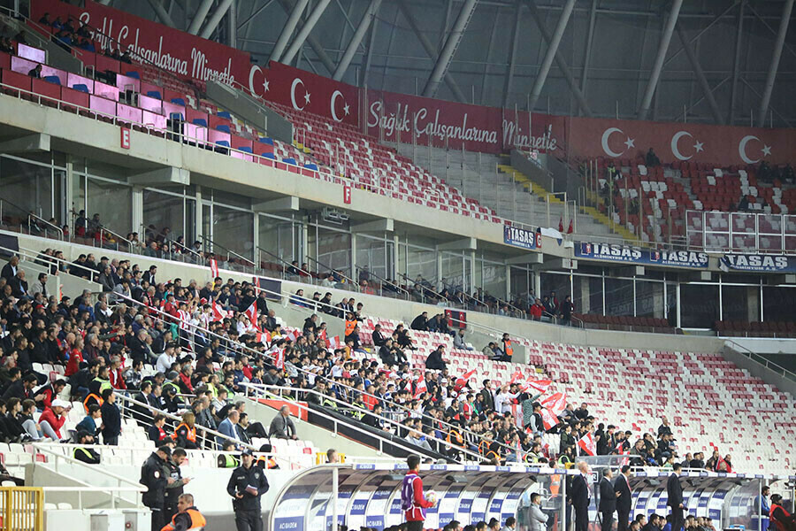 Sivasspor'da bir devir kapanıyor mu? Rıza Çalımbay'dan ayrılık sinyali Sivasspor'da bir devir kapanıyor mu? Rıza Çalımbay'dan ayrılık sinyali