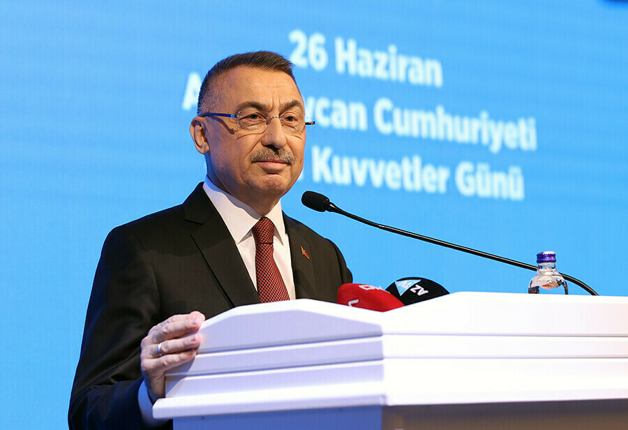 Siyasiler, Galatasaray'ın şampiyonluğunu kutladı