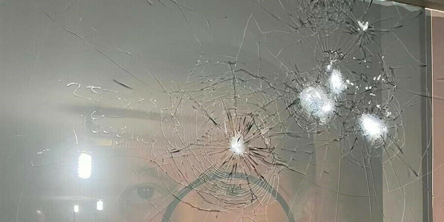 AK Parti İlçe Teşkilatı binasına saldırı