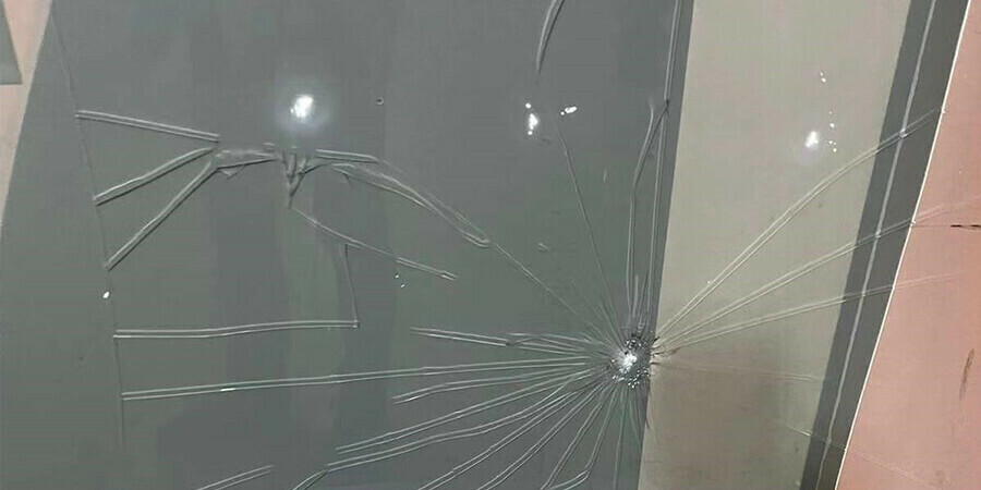 AK Parti İlçe Teşkilatı binasına saldırı