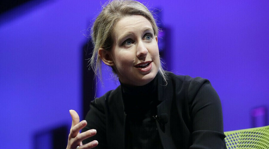 Bir dönem dahi olarak gösteriliyordu... ABD'li zenginleri dolandıran Elizabeth Holmes'un ibretlik hikayesi Bir dönem dahi olarak gösteriliyordu... ABD'li zenginleri dolandıran Elizabeth Holmes'un ibretlik hikayesi