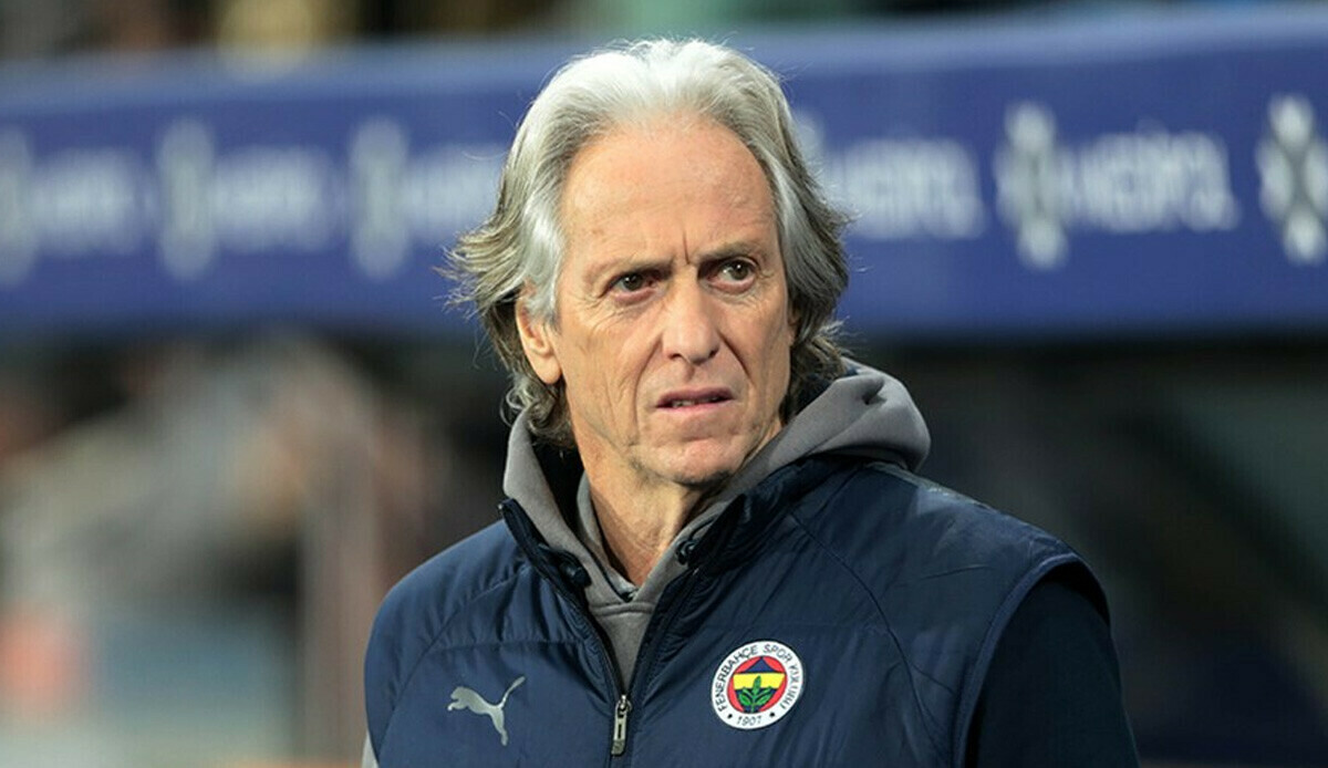 Jorge Jesus'tan oyuncularına uyarı: İşinize bakın Jorge Jesus'tan oyuncularına uyarı: İşinize bakın