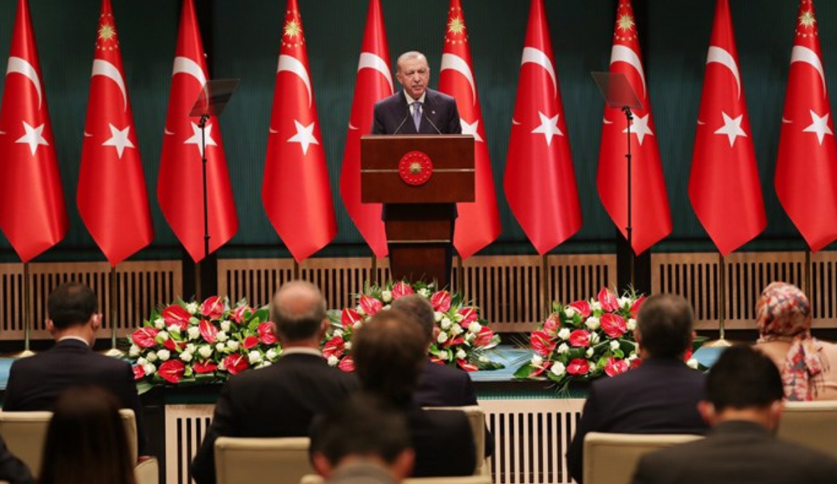 Milletvekili bakan olursa vekilliği düşer mi? Milletvekilleri bakan olamıyor mu? Milletvekili bakan olursa vekilliği düşer mi? Milletvekilleri bakan olamıyor mu?