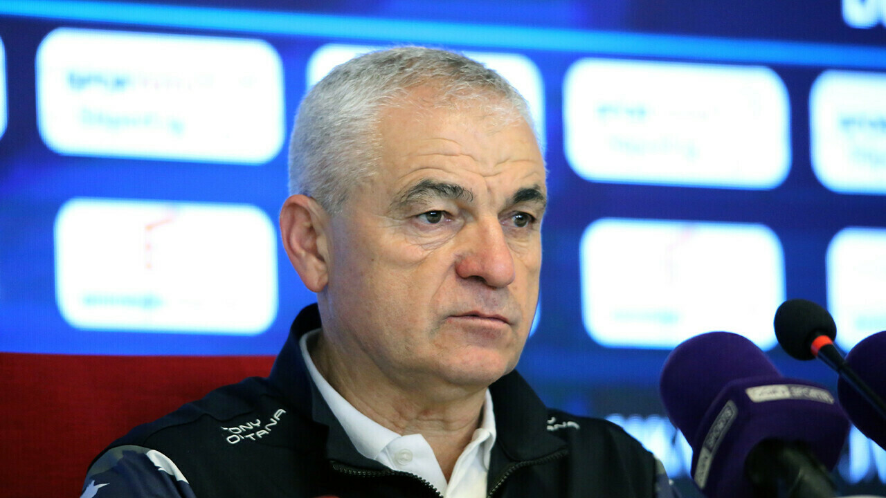 Sivasspor'da bir devir kapanıyor mu? Rıza Çalımbay'dan ayrılık sinyali Sivasspor'da bir devir kapanıyor mu? Rıza Çalımbay'dan ayrılık sinyali
