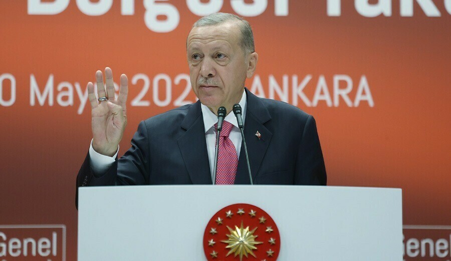 Cumhurbaşkanı Erdoğan: Millet, kumar masasına tekmeyi vurarak devirmiştir Cumhurbaşkanı Erdoğan: Millet, kumar masasına tekmeyi vurarak devirmiştir
