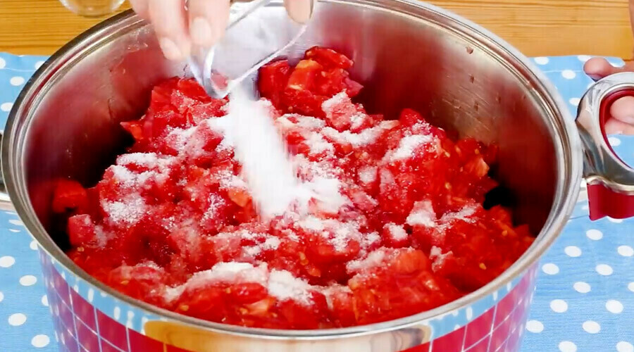 Kışlık konserve hazırlarken ölümcül tehlikeye dikkat! Aşçılar uyarıyor...