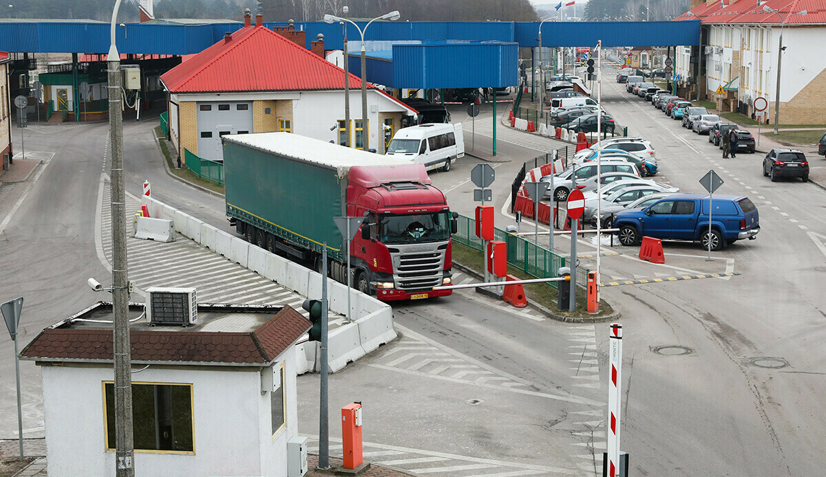 Polonya'dan Rusya ve Belarus kararı: 1 Haziran’dan itibaren yasak başlıyor Polonya'dan Rusya ve Belarus kararı: 1 Haziran’dan itibaren yasak başlıyor