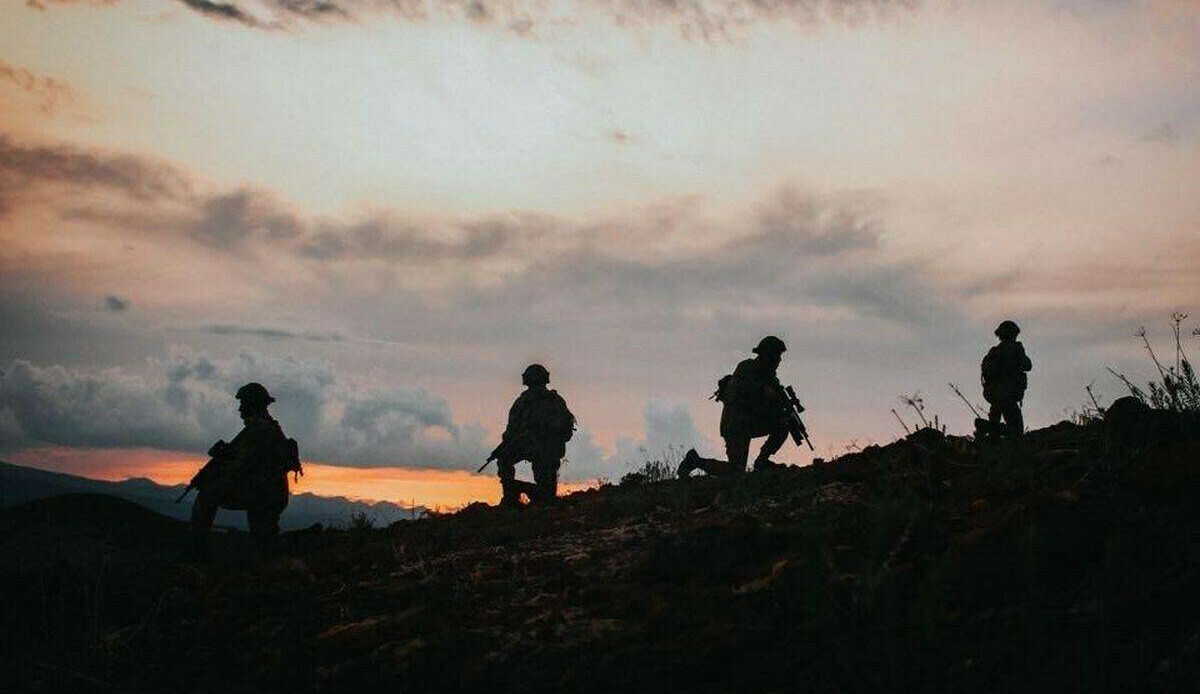 MSB duyurdu: Suriye sınırında 1'i PKK'lı 5 kişi yakalandı MSB duyurdu: Suriye sınırında 1'i PKK'lı 5 kişi yakalandı
