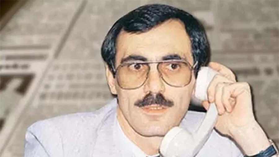 Gazeteci Mevlüt Işık ölümünün 35. yıl dönümünde mezarı başında anıldı Gazeteci Mevlüt Işık ölümünün 35. yıl dönümünde mezarı başında anıldı