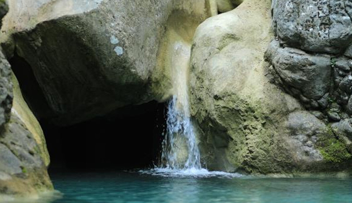 Dağların içindeki saklı 'hazine' ortaya çıktı: Kimse yerini bilmiyor, dronla görüntülendi
