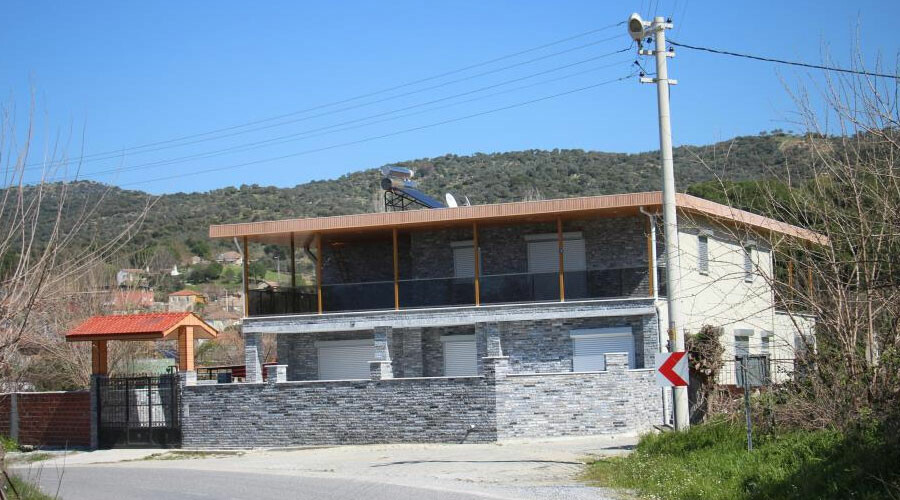 Kimse dönüp bakmıyordu şimdi paha biçilemiyor