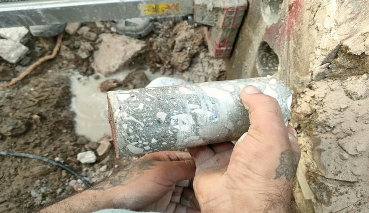 Beton örneğinden deniz kumu çıktı! Beton örneğinden deniz kumu çıktı!