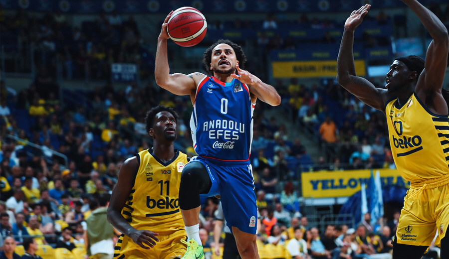 Fenerbahçe Beko - Anadolu Efes (108-66) Yarı final serisinde 42 sayı fark!