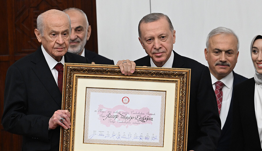 Gözler Ankara'da! Cumhurbaşkanı Erdoğan Meclis'te yemin etti