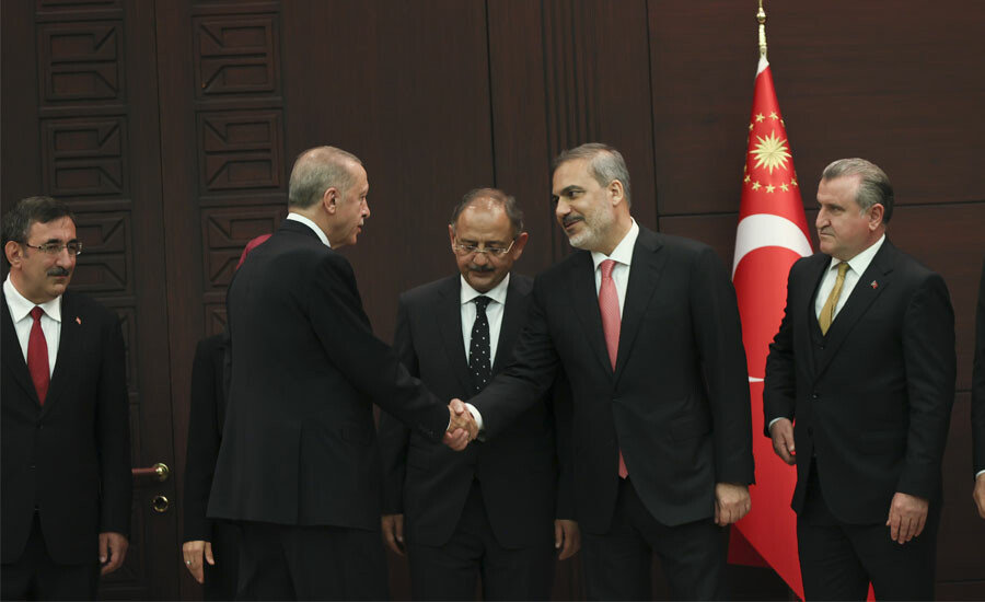 Kabine'nin yeni üyesi eski MİT Başkanı Fidan'a tebrik yağıyor