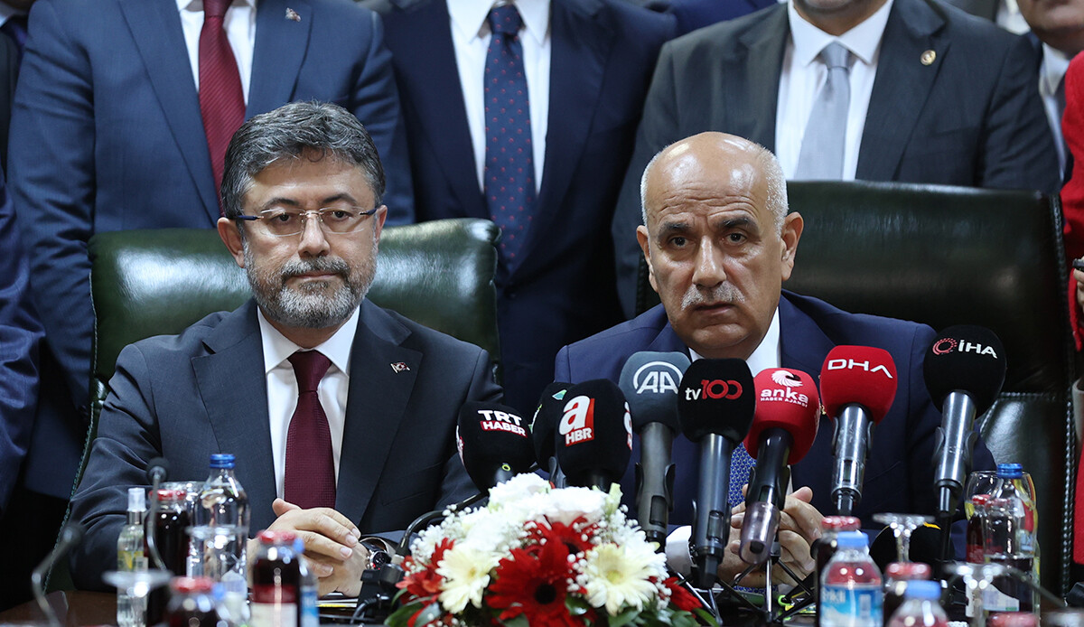 Yumaklı görevi Kirişci'den devraldı: Tarımda üretim yüzyılı başlayacak! Yumaklı görevi Kirişci'den devraldı: Tarımda üretim yüzyılı başlayacak!