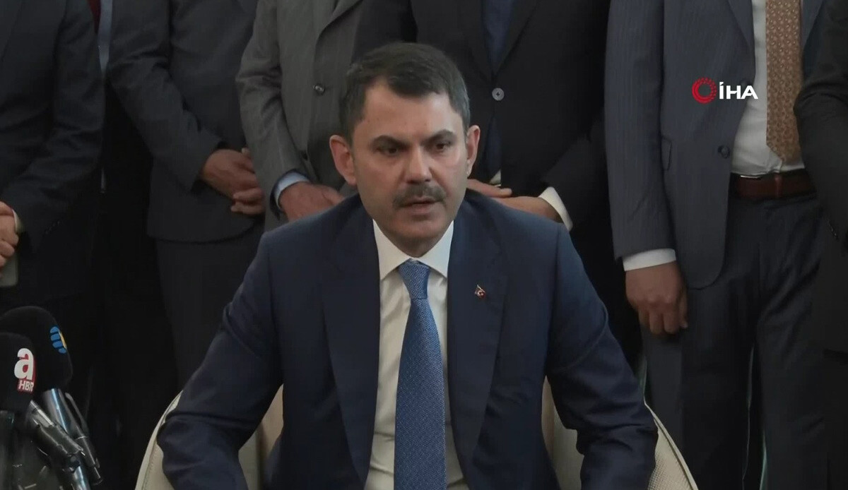 Çevre Bakanlığı'nda devir teslim: Mehmet Özhaseki, görevi Murat Kurum'dan devraldı