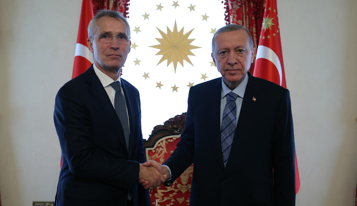 Cumhurbaşkanı Erdoğan, Stoltenberg'i kabul etti: Üçlü zirve 12 Haziran'da Cumhurbaşkanı Erdoğan, Stoltenberg'i kabul etti: Üçlü zirve 12 Haziran'da