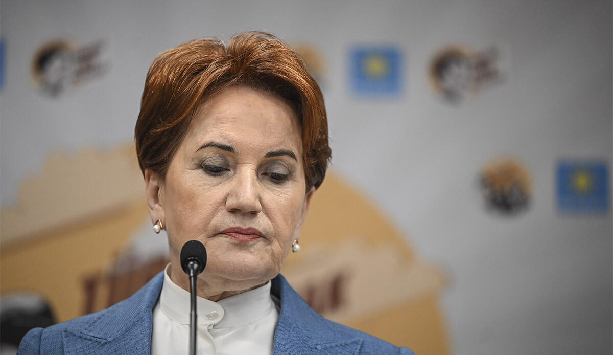 İYİ Parti lideri Meral Akşener, il başkanlarıyla bir araya geldi İYİ Parti lideri Meral Akşener, il başkanlarıyla bir araya geldi