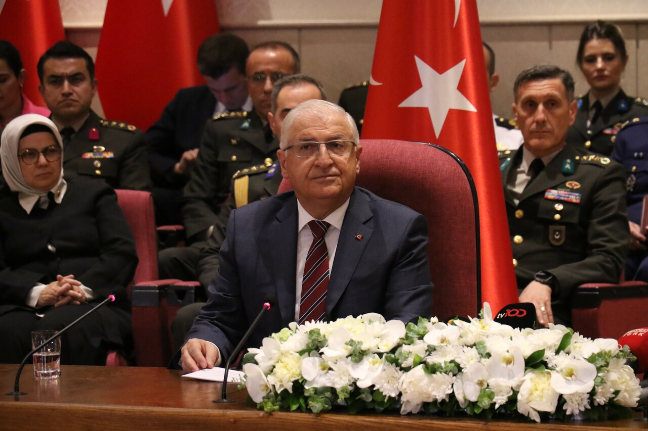 Milli Savunma Bakanlığı'nda devir teslim! Yaşar Güler'den ilk mesaj...