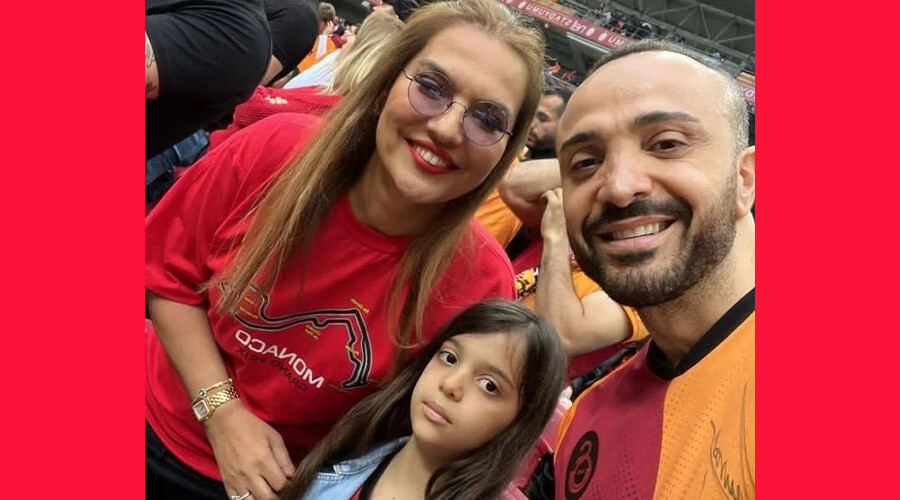 Burcu Özberk’ten Galatasaray formalı poz! Şampiyonluğu böyle kutladı Burcu Özberk’ten Galatasaray formalı poz! Şampiyonluğu böyle kutladı