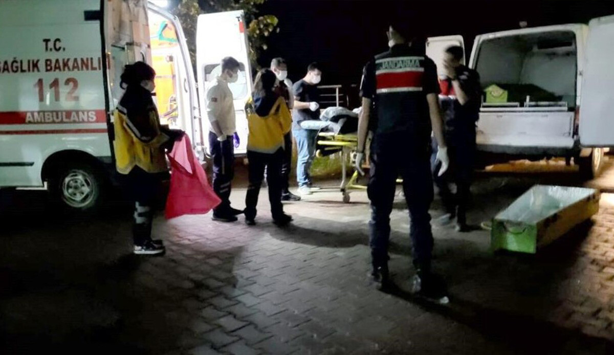 3 gündür haber alınamayan kadın evinde ölü bulundu 3 gündür haber alınamayan kadın evinde ölü bulundu