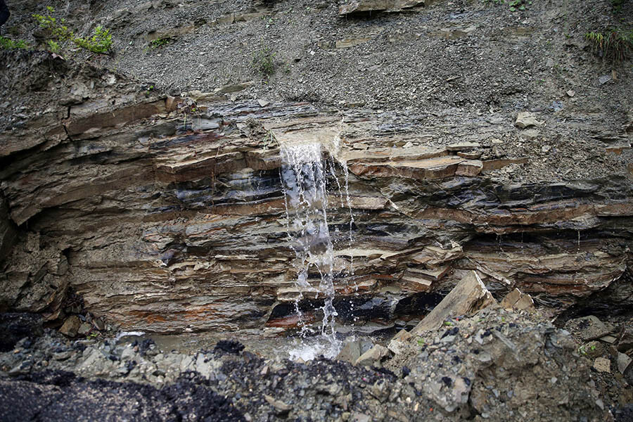 Kastamonu Çatalzeytin'de 5 köyü ilçeye bağlayan yol çöktü