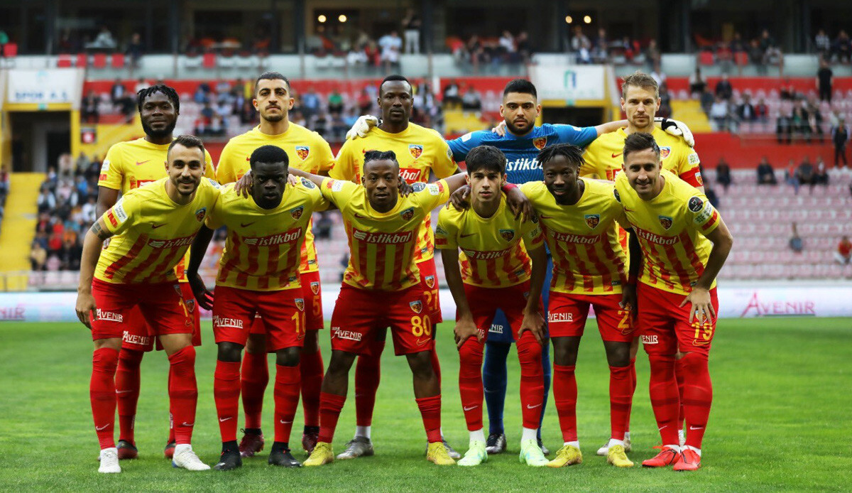 Kayserispor&#039;da Cenk Gönen ve Mensah&#039;ın ardından Mario Gavranovic de takımdan ayrıldı
