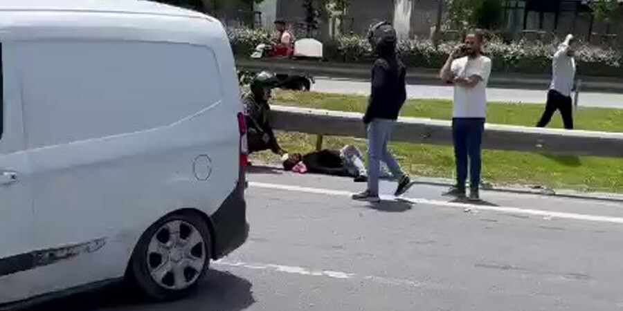 Basın Ekspres’te feci kaza! Emniyet kemerini takmadı otomobilin camından fırladı