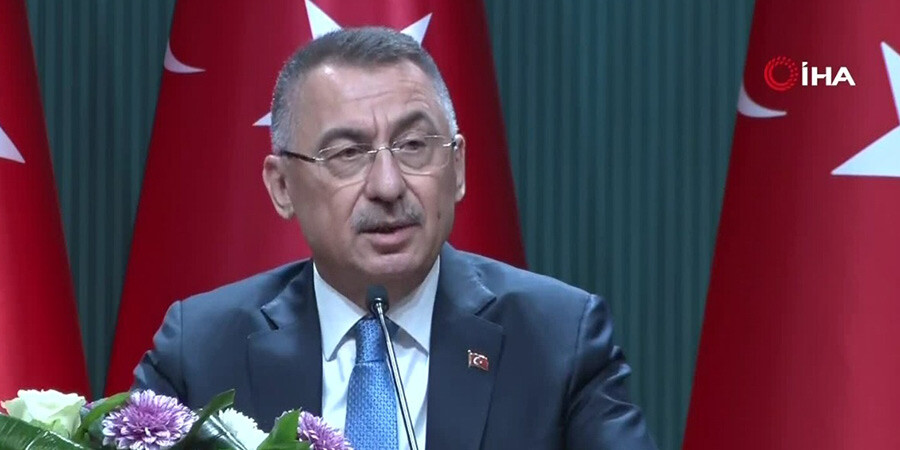 Son dakika... Fuat Oktay Cumhurbaşkanı Yardımcısı görevini Cevdet Yılmaz'a devretti.