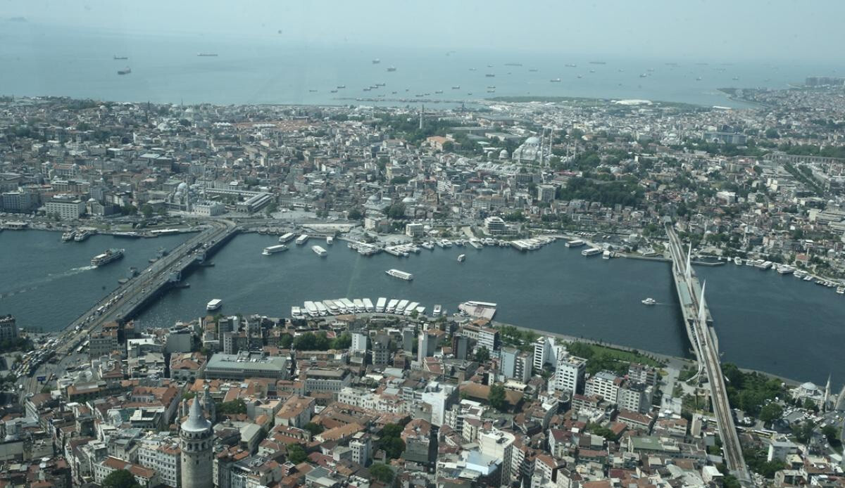 Deniz kirliliğine havadan denetim: Marmara'daki deniz araçları uçakla tespit ediliyor Deniz kirliliğine havadan denetim: Marmara'daki deniz araçları uçakla tespit ediliyor
