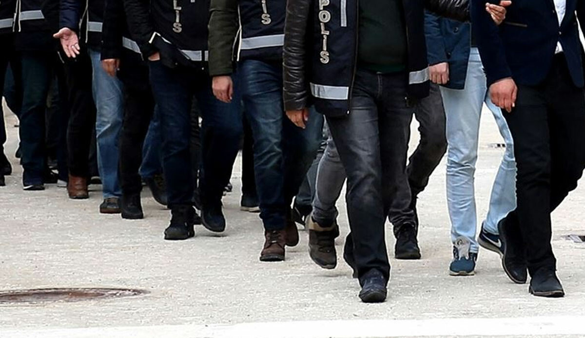 FETÖ'ye soruşturma: 30 gözaltı FETÖ'ye soruşturma: 30 gözaltı