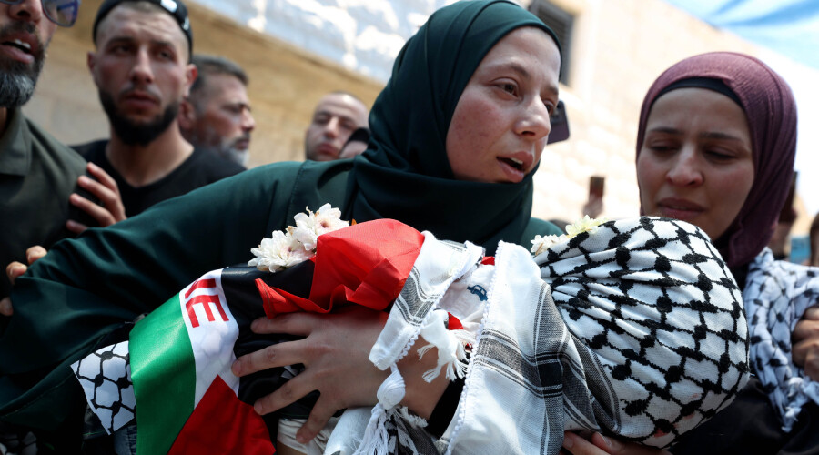 İsrail’in katlettiği Filistinli bebeğin cenazesinde insan seli! BM, soruşturma talep etti