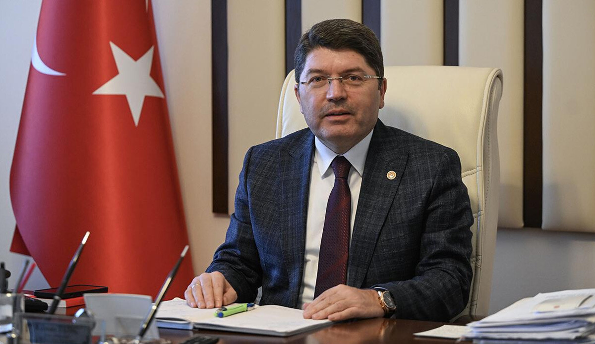 Bakan Tunç’tan Can Atalay açıklaması ve muhalefete yeni anayasa çağrısı Bakan Tunç’tan Can Atalay açıklaması ve muhalefete yeni anayasa çağrısı